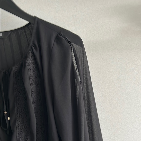 ✨Host pick✨Ever New Black Blouse with Chic Design excellent condition - Picture 6 of 7